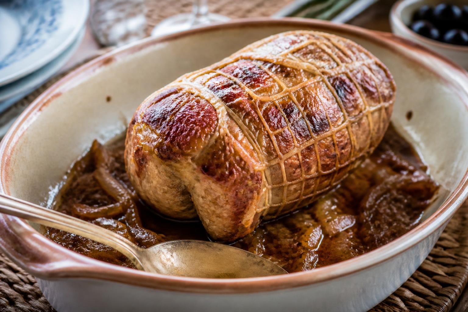 Recette crépinette de porc au four : moelleuse, dorée et dans l'esprit des tablées du Sud 2 découvrez notre recette de crépinette de porc au four, moelleuse et dorée, parfaite pour partager un repas convivial aux saveurs authentiques du sud.