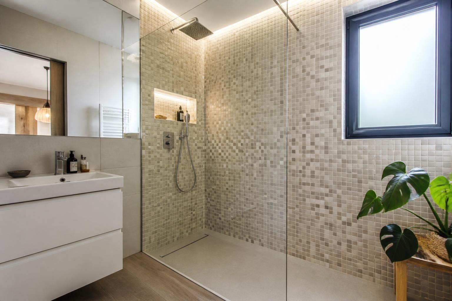 ĂtanchĂ©itĂ© parfaite en salle de bain : comment poser et entretenir un joint carrelage en Ă©poxy 2 dĂ©couvrez comment poser et entretenir un joint carrelage en Ă©poxy pour garantir une Ă©tanchĂ©itĂ© parfaite en salle de bain, assurant durabilitĂ© et protection contre l'humiditĂ©.